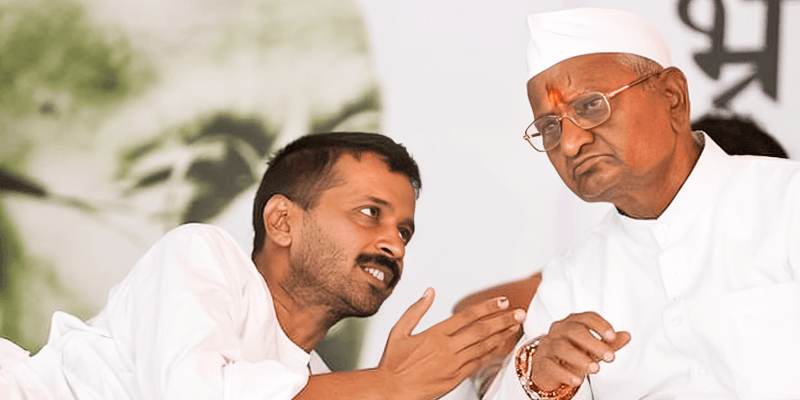 acivist Arvind Kejriwal with Anna Hazare 2011